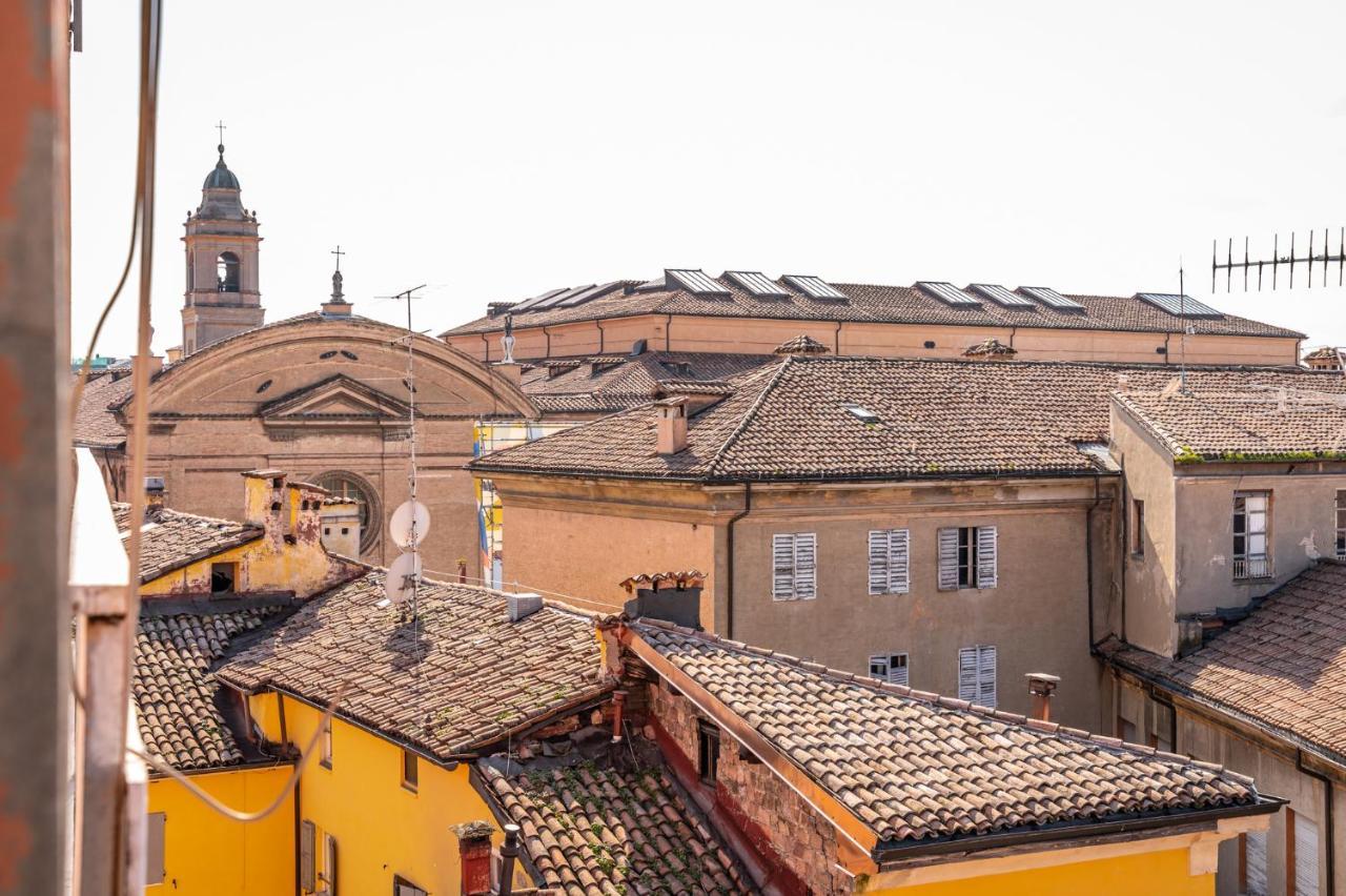 Dalla Bruna - Above The Roofs Of The Centre Modena Exterior photo